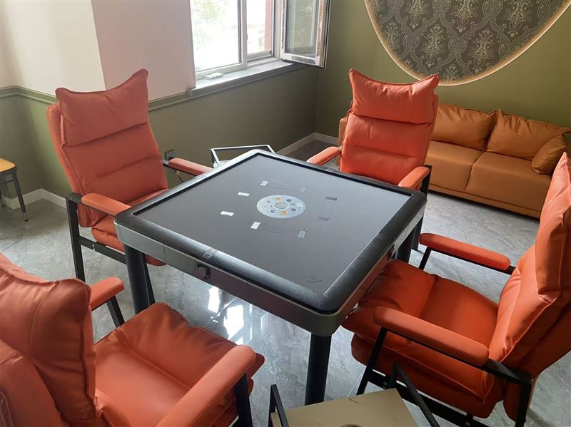 营业中棋牌室外兑